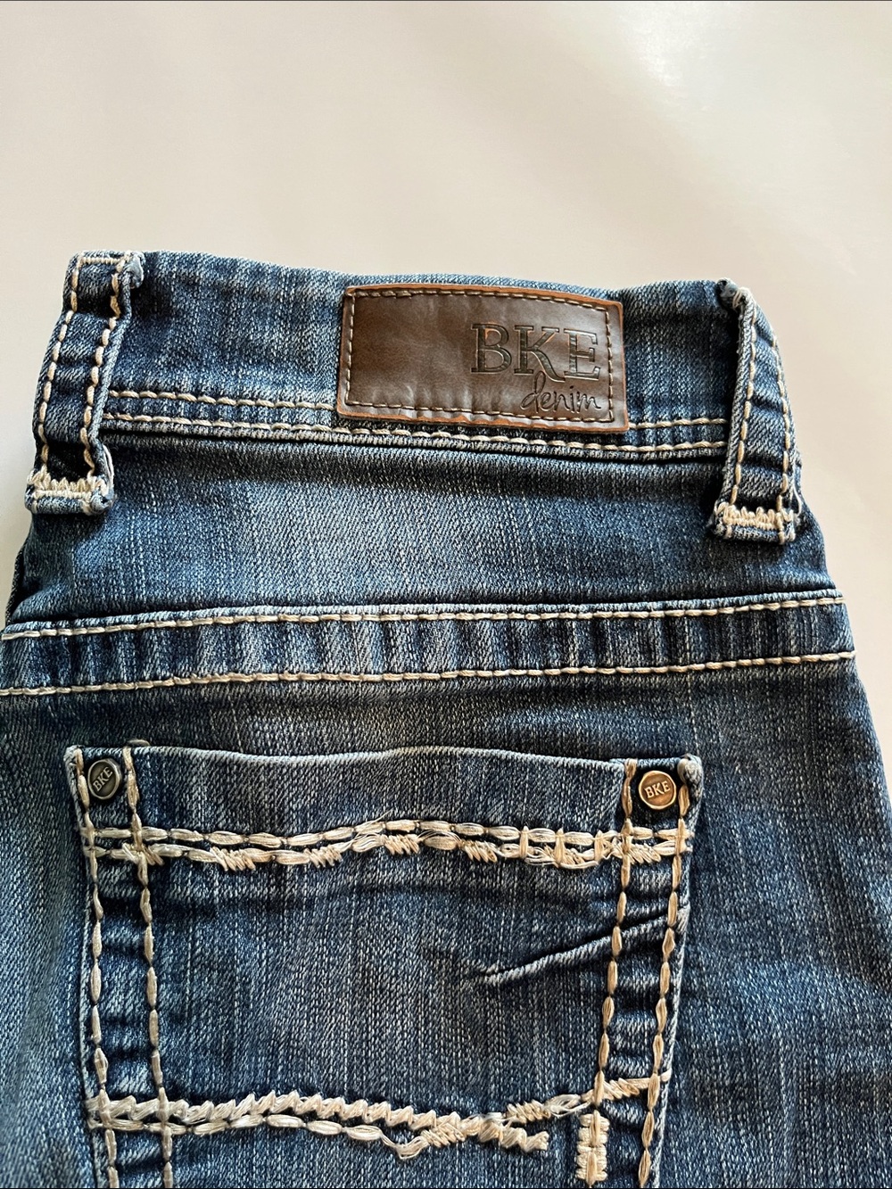 BKE Denim Payton Mid Rise Shorts Size 27 - Picture 13 of 16